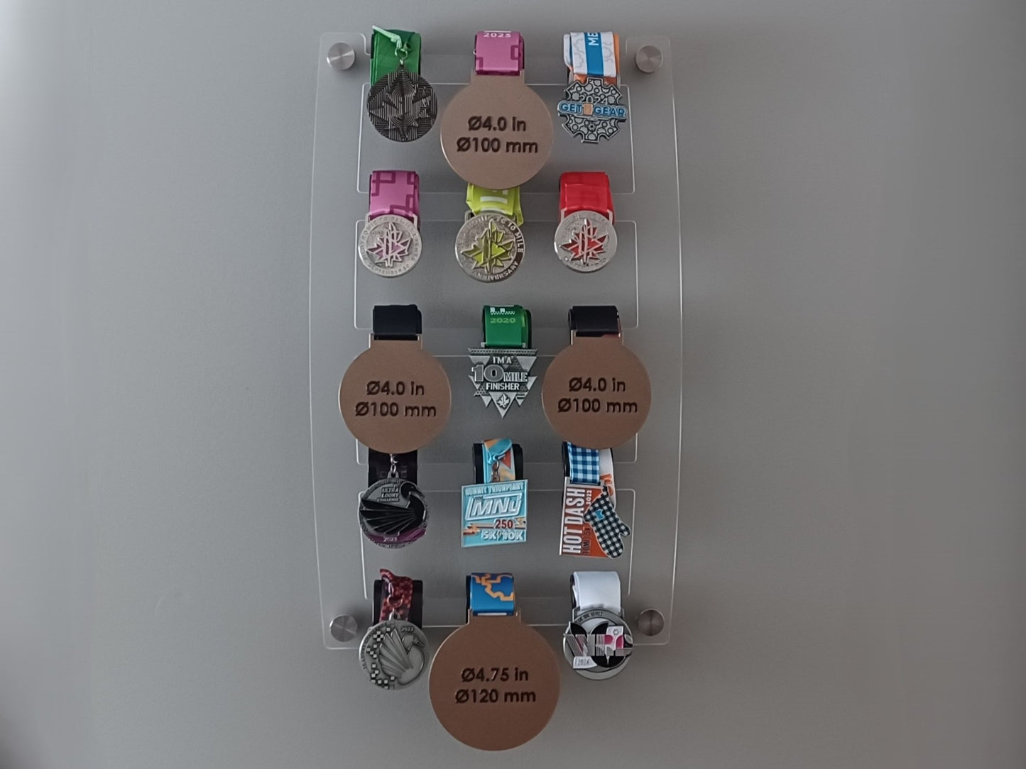 Medal Display: Wall-Mount, Clear Matte, 15-Medal